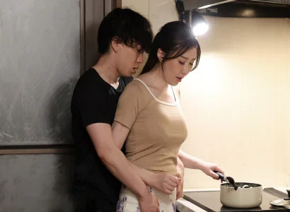 Người mẹ kế nóng bỏng phang con chồng